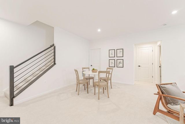 18260 MOSS GARDEN RD, Dumfries, VA 22026