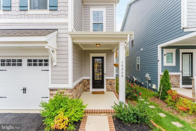 18260 MOSS GARDEN RD, Dumfries, VA 22026