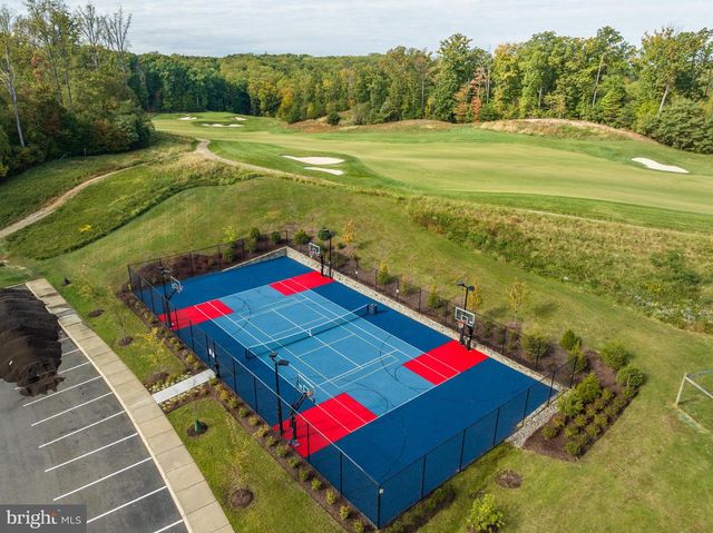 18260 MOSS GARDEN RD, Dumfries, VA 22026