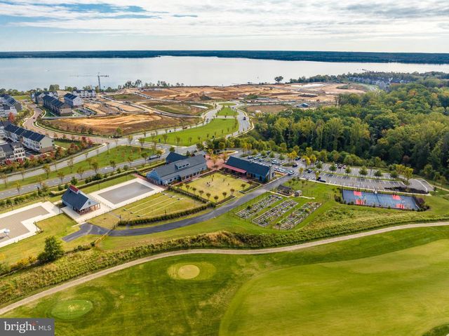 18260 MOSS GARDEN RD, Dumfries, VA 22026