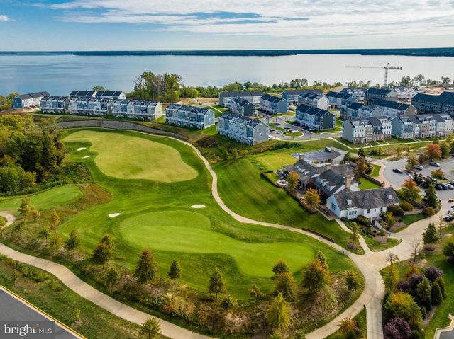 18260 MOSS GARDEN RD, Dumfries, VA 22026