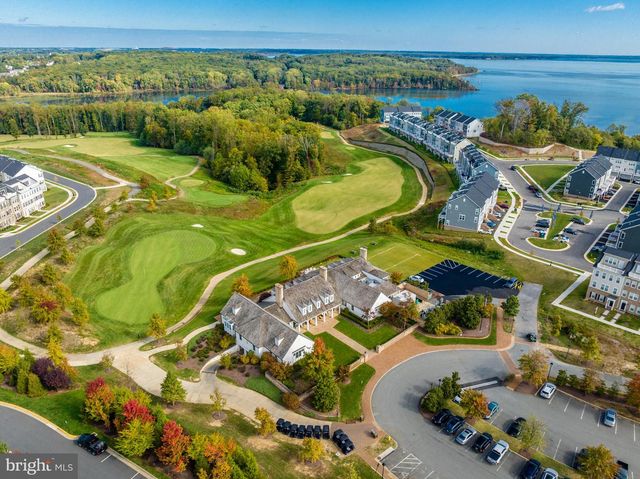 18260 MOSS GARDEN RD, Dumfries, VA 22026