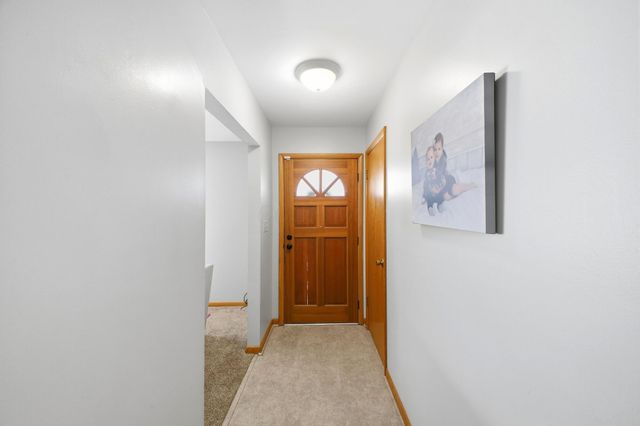 975 Blossom Lane, Zanesville, OH 43701