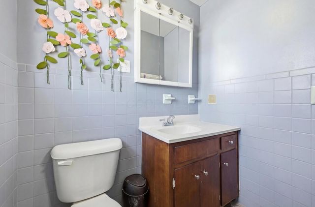 975 Blossom Lane, Zanesville, OH 43701