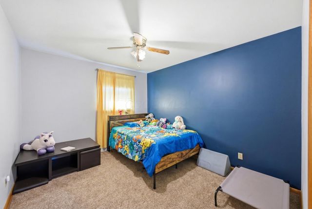 975 Blossom Lane, Zanesville, OH 43701