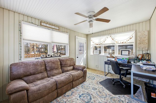 975 Blossom Lane, Zanesville, OH 43701