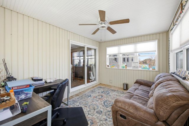 975 Blossom Lane, Zanesville, OH 43701