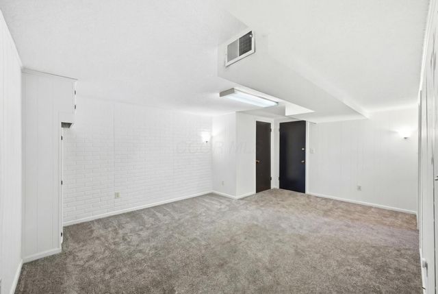 975 Blossom Lane, Zanesville, OH 43701