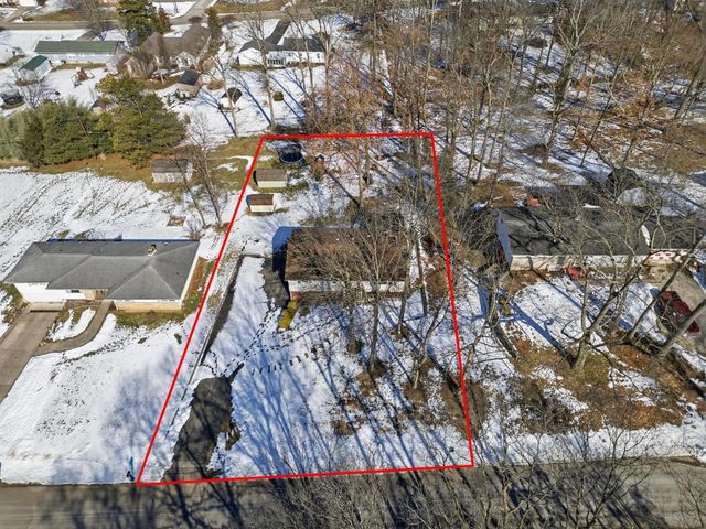 975 Blossom Lane, Zanesville, OH 43701