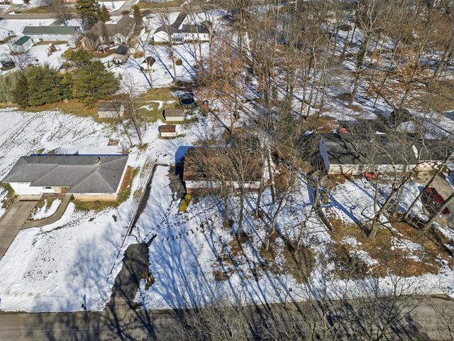 975 Blossom Lane, Zanesville, OH 43701