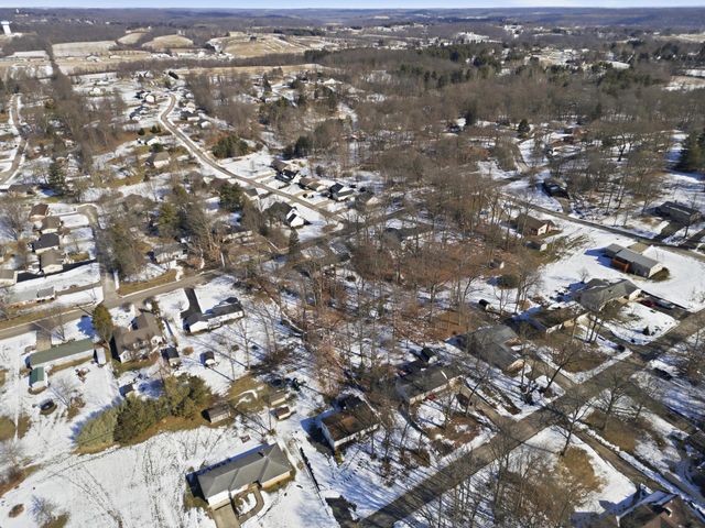 975 Blossom Lane, Zanesville, OH 43701