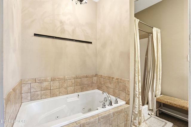 1546 Yarnell Station Blvd, Knoxville, TN 37932