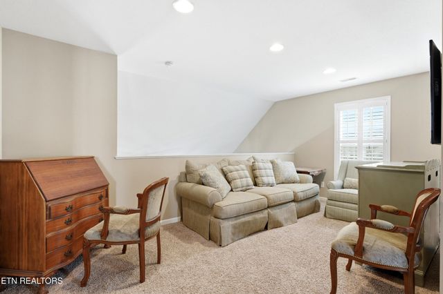 1546 Yarnell Station Blvd, Knoxville, TN 37932