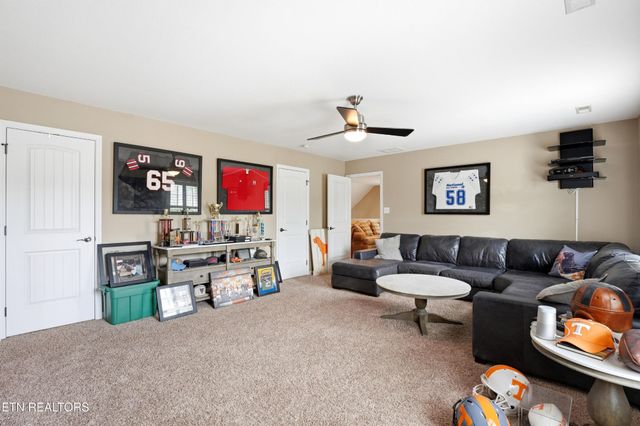 1546 Yarnell Station Blvd, Knoxville, TN 37932