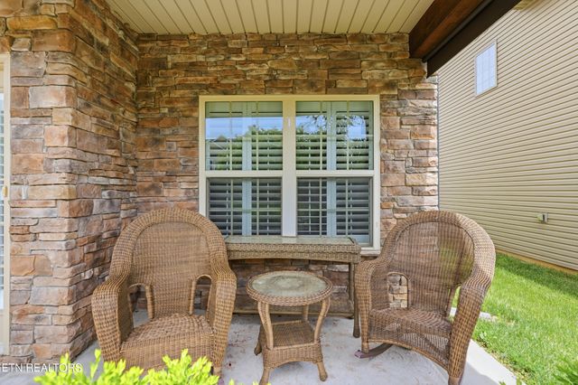 1546 Yarnell Station Blvd, Knoxville, TN 37932