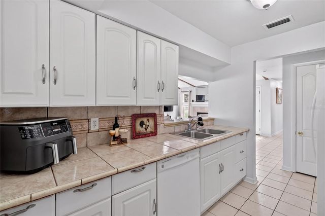 4646 OLD 37 ROAD, Lakeland, FL 33813