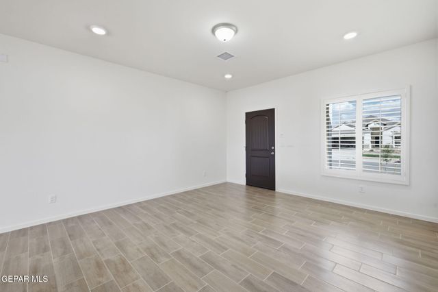 13905 Summer Wave Avenue, El Paso, TX 79928