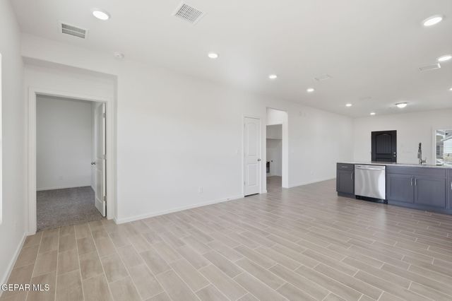 13905 Summer Wave Avenue, El Paso, TX 79928