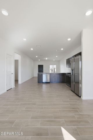 13905 Summer Wave Avenue, El Paso, TX 79928