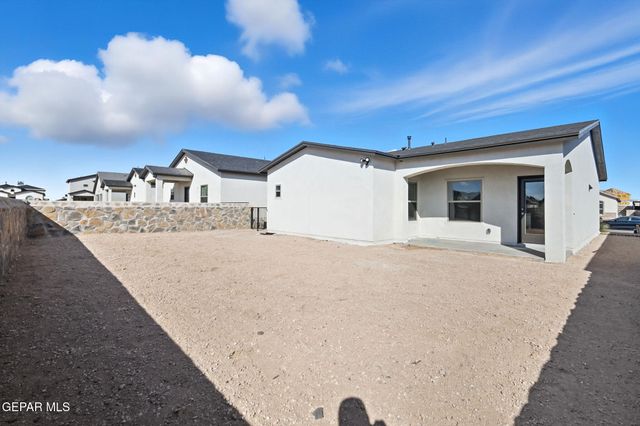 13905 Summer Wave Avenue, El Paso, TX 79928