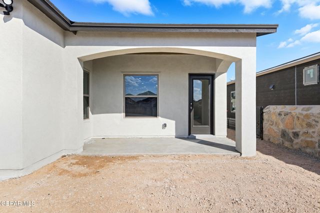 13905 Summer Wave Avenue, El Paso, TX 79928