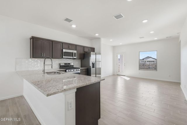 13905 Summer Wave Avenue, El Paso, TX 79928