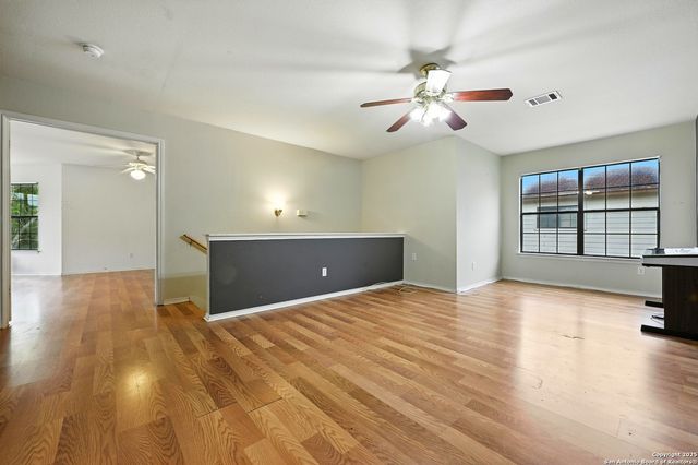 481 Whispering Hlw, Kyle, TX 78640