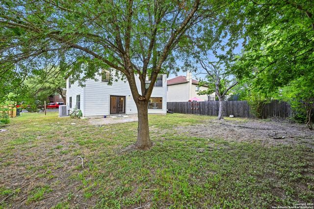 481 Whispering Hlw, Kyle, TX 78640