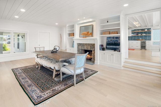 9 Sylvester Court, Norwalk, CT 06855