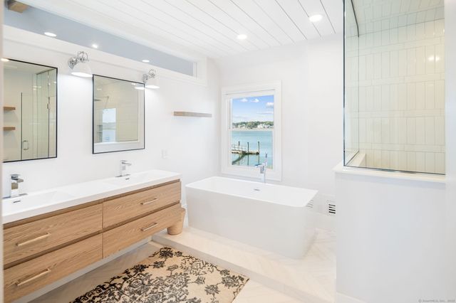 9 Sylvester Court, Norwalk, CT 06855