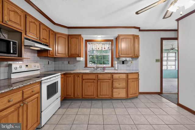 136 KINGSTON DR, Bear, DE 19701