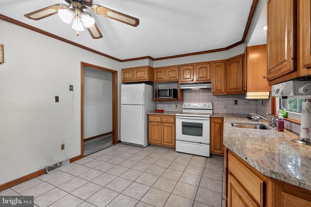 136 KINGSTON DR, Bear, DE 19701
