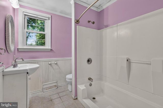 136 KINGSTON DR, Bear, DE 19701