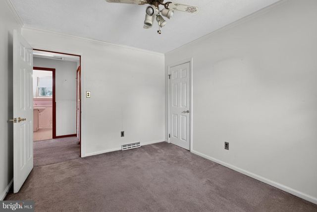 136 KINGSTON DR, Bear, DE 19701