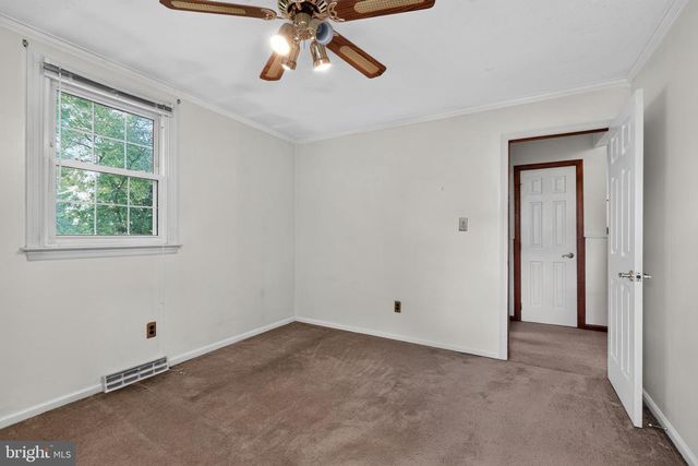 136 KINGSTON DR, Bear, DE 19701