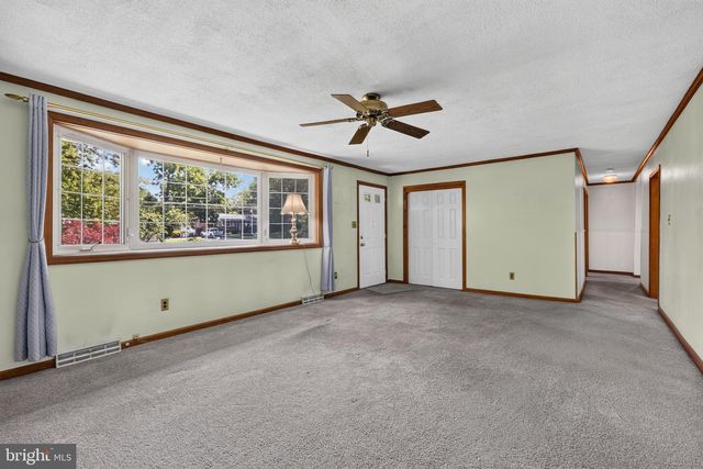 136 KINGSTON DR, Bear, DE 19701