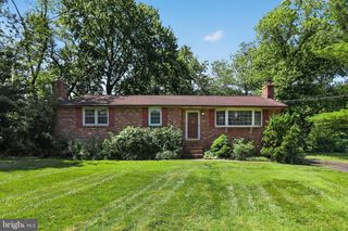 136 KINGSTON DR, Bear, DE 19701