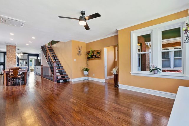 919 N Harvey Avenue, Oak Park, IL 60302