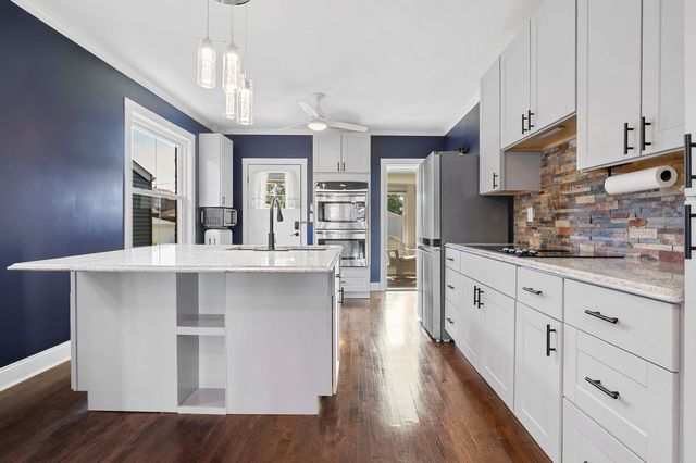 919 N Harvey Avenue, Oak Park, IL 60302