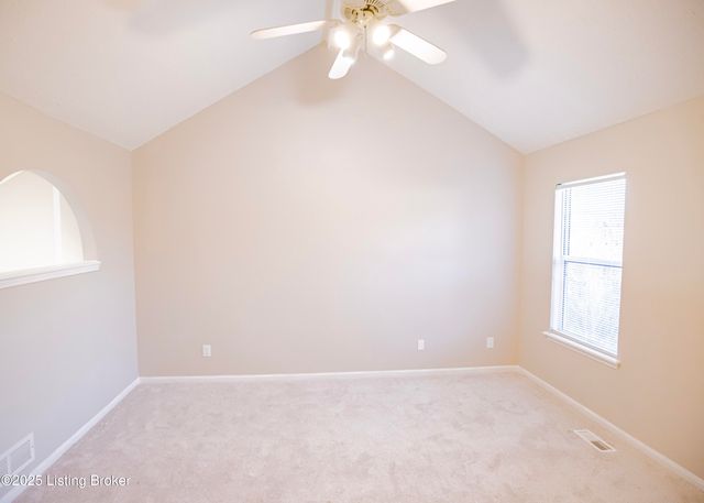 12505 Kiawah Ct, Louisville, KY 40245