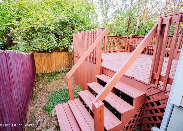 12505 Kiawah Ct, Louisville, KY 40245