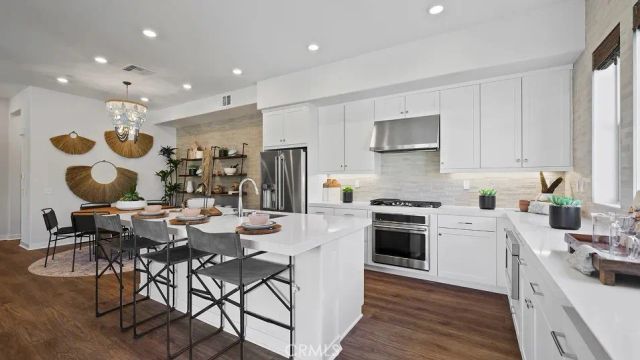 935 Walnut Terrace, Montebello, CA 90640