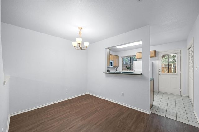 11901 Swearingen DR 129, Austin, TX 78758