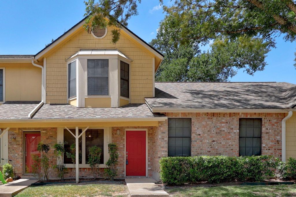 11901 Swearingen DR 129, Austin, TX 78758
