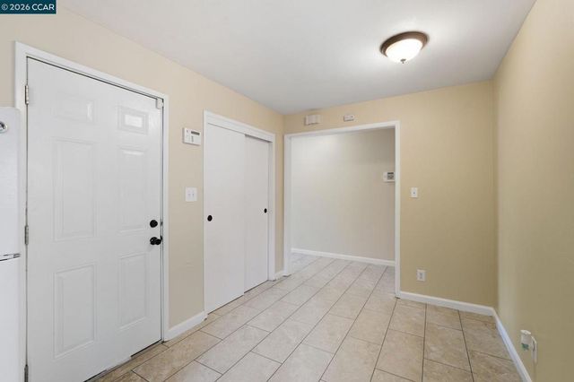 4690 Brookfield Dr, Sacramento, CA 95823