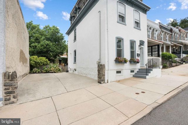 222 JAMESTOWN ST, Philadelphia, PA 19128
