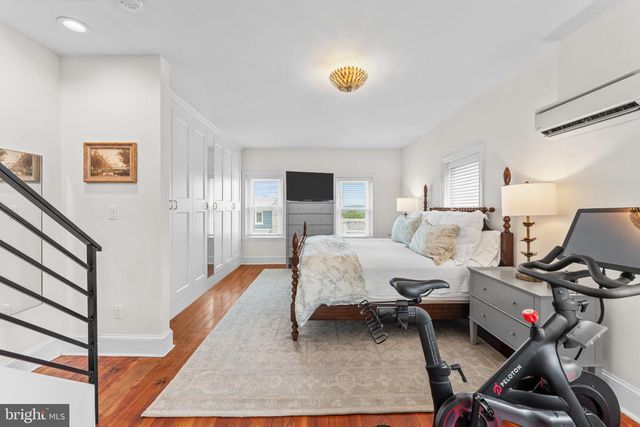 222 JAMESTOWN ST, Philadelphia, PA 19128