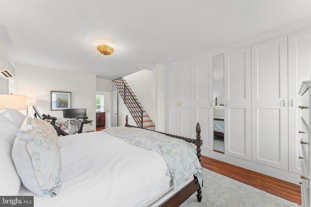 222 JAMESTOWN ST, Philadelphia, PA 19128