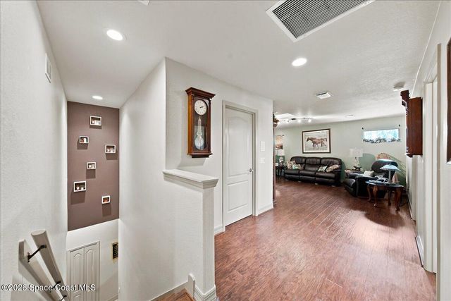 1868 Winding Ridge Circle SE, Palm Bay, FL 32909