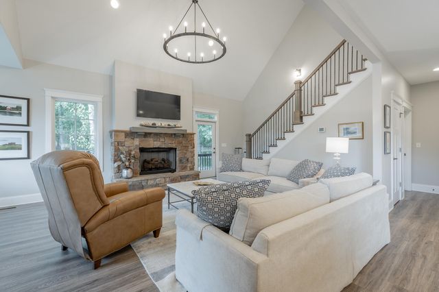 4500 Raulston Falls Road, Jasper, TN 37347